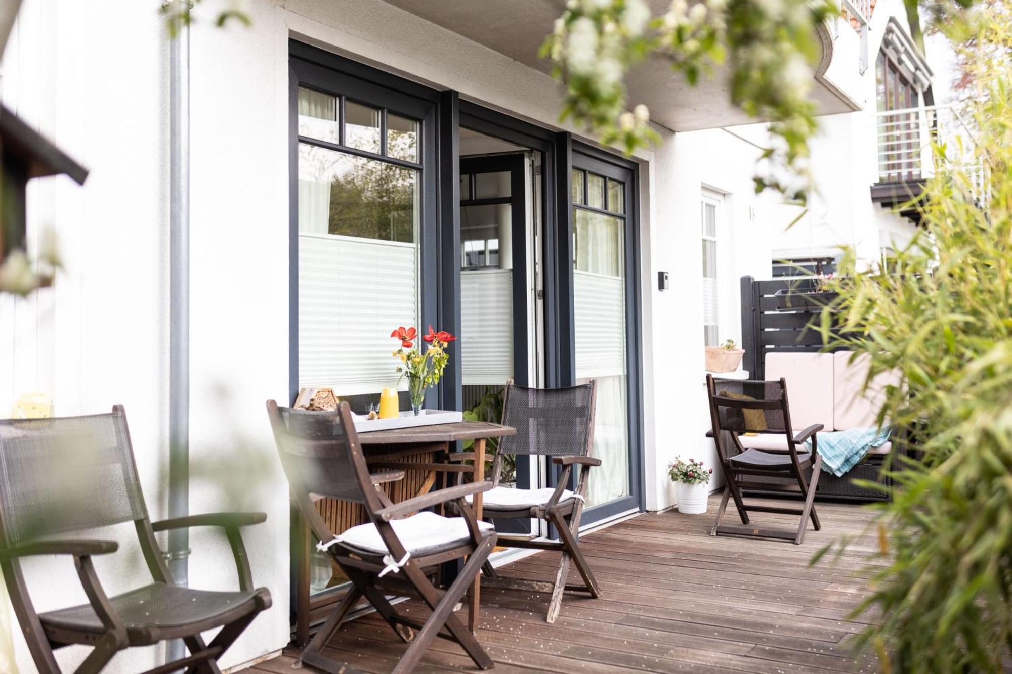 Smartfewo - Home - Zentral - Terrasse - Parkplatz Oldenburg Esterno foto